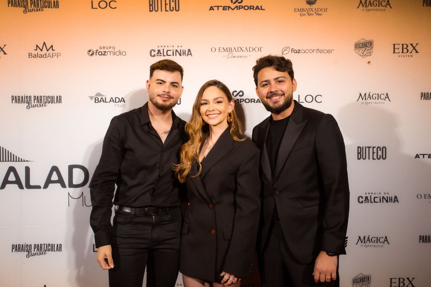 Tapete vermelho em evento de marca