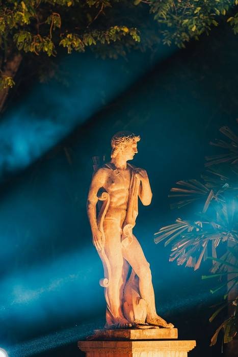 Luz de palco em show, por Aday Lima