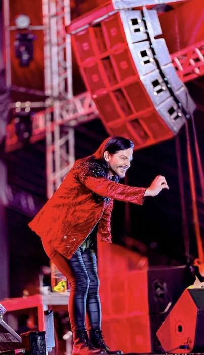 Luz de palco em show, por Aday Lima